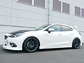 �A�N�Z���iBM�j�G�A���@�N���b�N�Ŋg�債�܂�